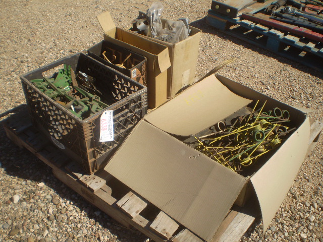 Lot hay rake teeth (JD & NH)